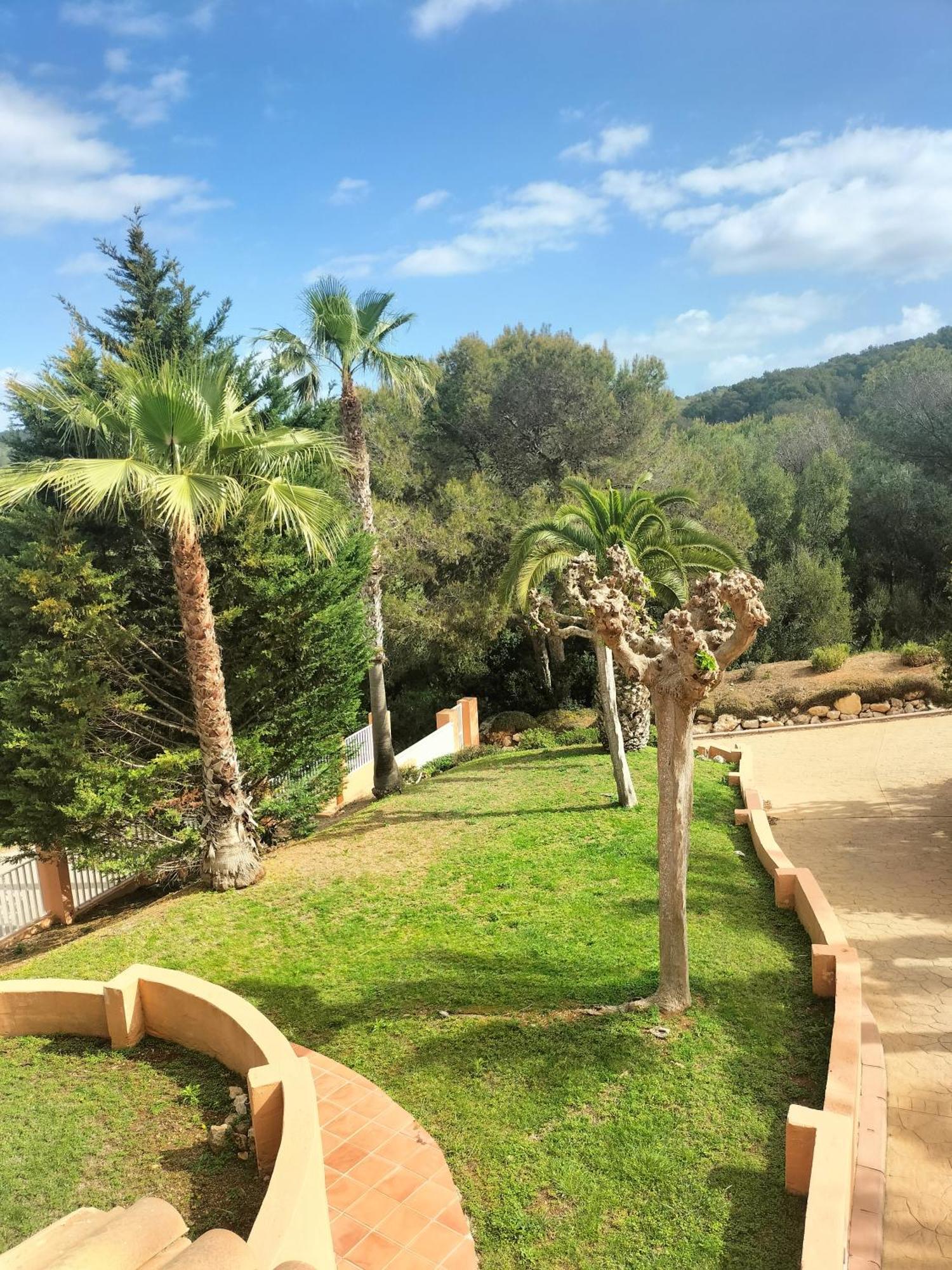 Son Bou By The Sea; Home With A Private Garden Екстериор снимка